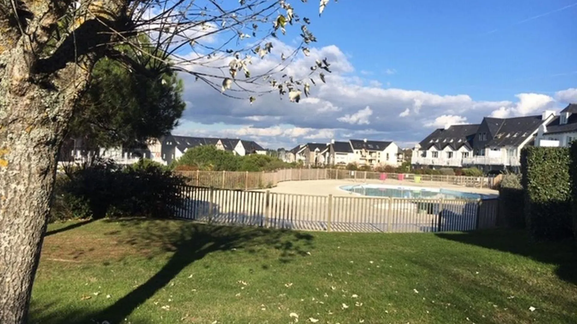T2 A Arzon Avec Terrasse, Piscine Et Animaux Admis - Fr-1-775-6 Apartment